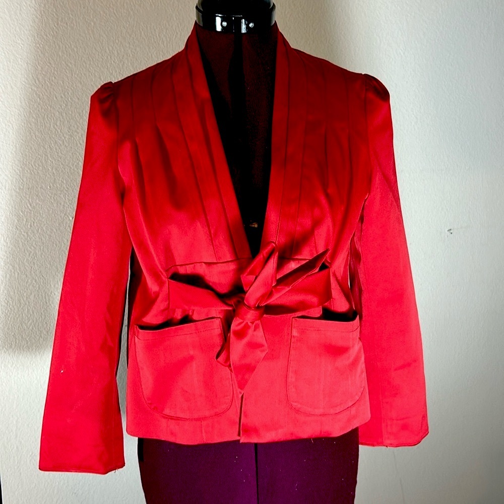 Aryn K. Red Jacket. Adorable!